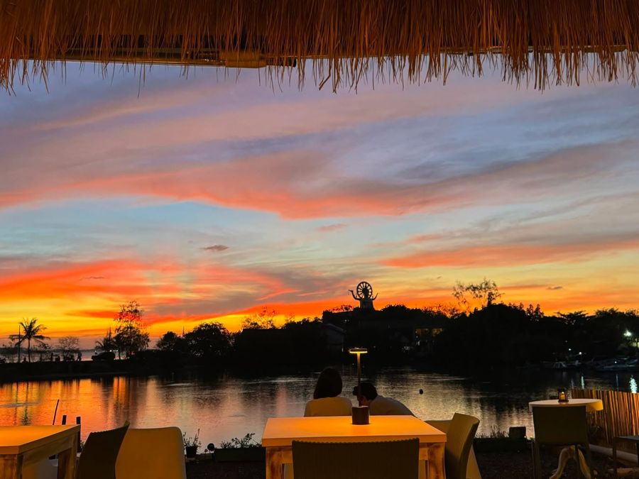 Sunset over the lagoon with the Big Buddha, from Pukka, Bo Put, Koh Samui
